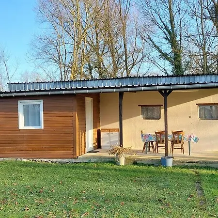 Le Martin Pecheur Au Bord Du Canal De L'est Holiday home Champneuville